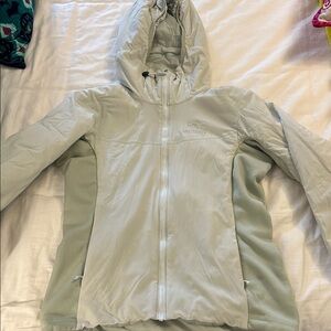 Arc’teryx Atom hoodie